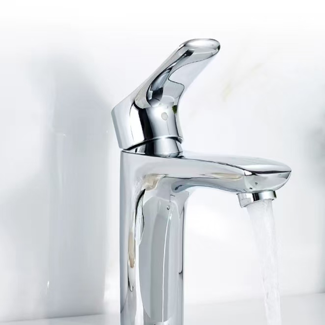 Faucet Trin Sengl Siâp Arc Arian Disglair